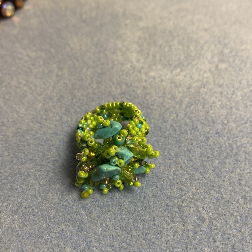 Handmade Beaded ring - Picture 4 of 5